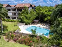 Elegant penthouse w/ stunning view over Dye Fore Golf & close to Altos de Chavón - ที่มีสระว่ายน้ำ