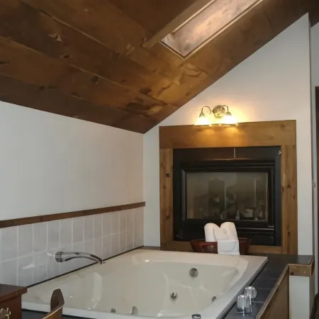Sturbridge Country Inn