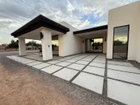 Luxurious King Suite in Gilbert. Private Entrance!
