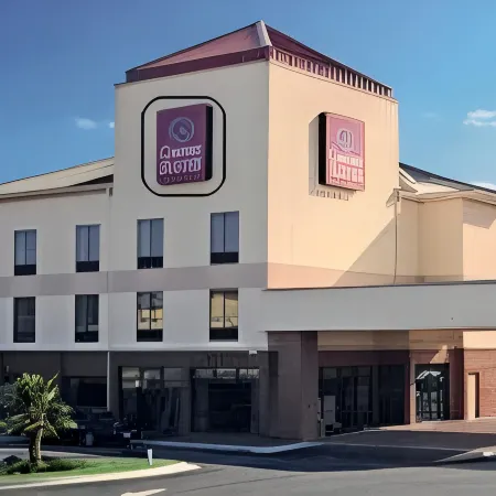 Comfort Suites