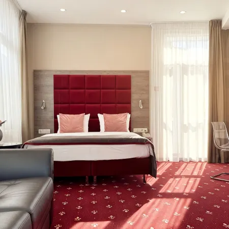 Отель ДеПари (Hotel DeParis)