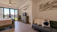 Amazing First Class Oceanfront Condo / the Perfect Getaway / Direct Beach Access - Boutique