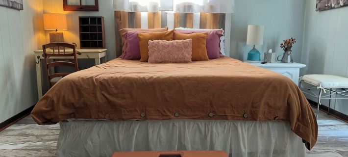 Welcome to Dock Holiday! Hotels in Putnam County