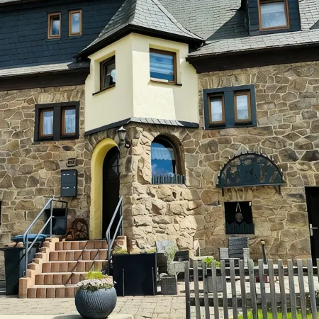 Charming vacation apartment in a historic setting - close to the Schwarzenberg forest stage