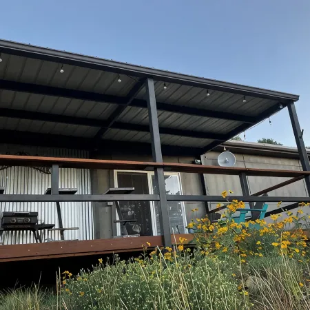 Cozy Tiny House Escape with Jaw Dropping Mountain and Lake View Perfect for Two!