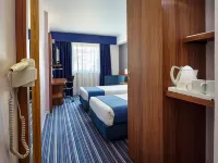 Holiday Inn Express LISBON AIRPORT by IHG Hotels near Olivais