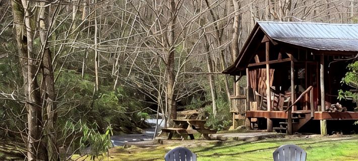 Private Creekside Cabin • Waterfall • Hot Tub • Lake Access Hotels in Graham County