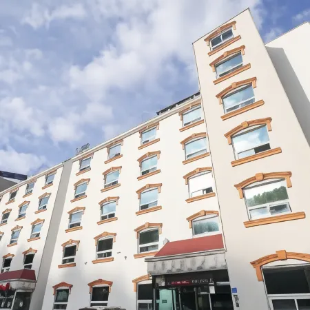 Taebaek Tourist Hotel