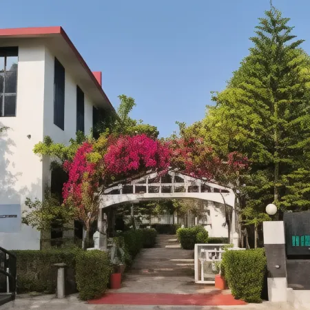 The HighGarden Resort