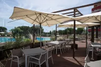 MS Aparthotel - Beach