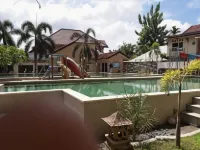 Grand Madani Hotel - Pools