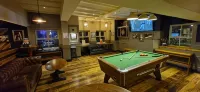 Old Grey Mare Inn by Greene King Inns - parking
