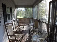 RiverFront, WI-FI /Cell,  Pet Friendly, Folk School - Feriehus