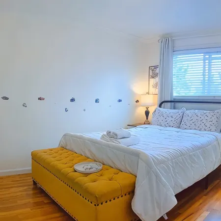 The Happy Hideaway - Swimming pool inside - 3BR - 2BA-  Look at me!