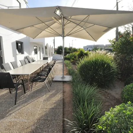 House with 9 bedrooms,9 bathrooms,11 AC,wi-fi,pool and fitness