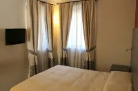 Hotel Bucaneve