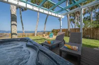 Fall Discount Riverfront Property - Minutes to Beach! - 4-Sterne