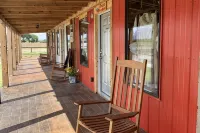 5 Cabins at The Lazy Buffalo, Wichita Mountains Cache Lawton Fort Sill sleeps 16