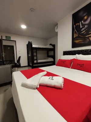 Hotel Galyrod House - parcheggio
