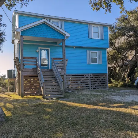 Reelin' Inn - Hatteras; Spectacular Sunsets, Dog friendly, WiFi, and Hot tub!