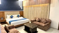 Hotel Holiston