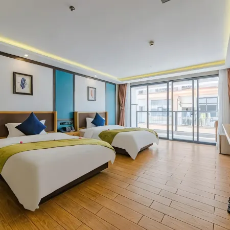 Nanjing Hotel (Clear Water Bay Golf Club)