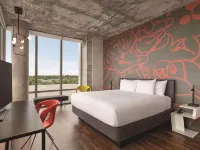 Kompose Boutique Hotel Miami Airport Hotels near Marlins Park