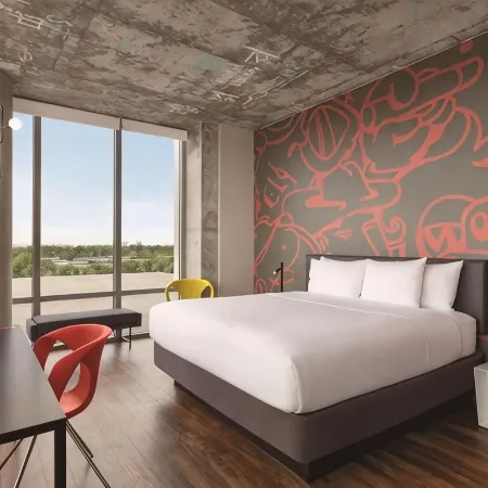 Kompose Boutique Hotel Miami Airport