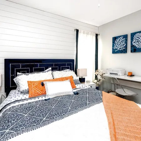 Endless summer in beautiful house with heated pool