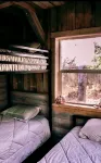 Cozy Off-grid Cabin within a private setting loaded with spa like amenities