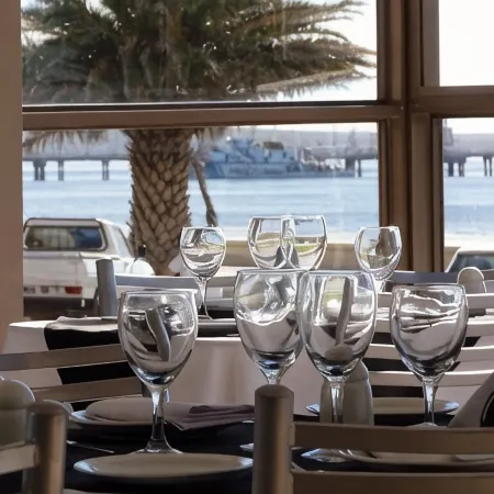 Costanera Hotel