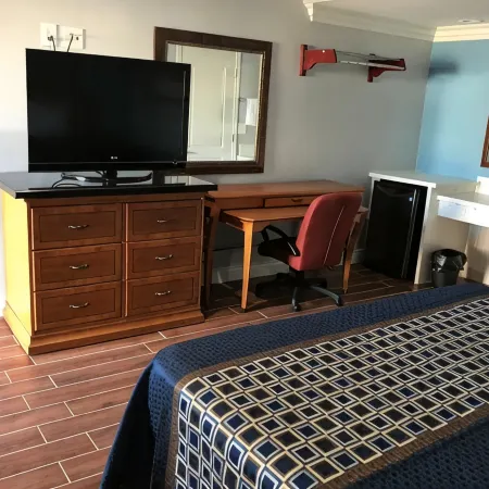Driftwood Motel