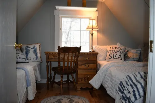 Condo Rental - Short Walk to Footbridge Beach - Homestays
