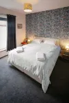 Superking beds, spacious and comfortable first floor apartment near town centre - appartements de vacances