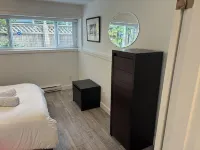 Large 2 bedroom private suite - Wifi