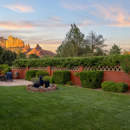 Uptown home, Heated Pool, Hot Tub, Amazing Views