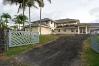 Hilo Villa with pool - 16 guests max