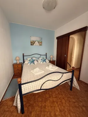 Holiday Apartment at the Foot Beach - Wifi