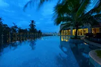 Crowne Plaza KOCHI by IHG - 5-Star