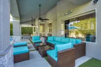 Luxurious desert Oasis - Private Pools