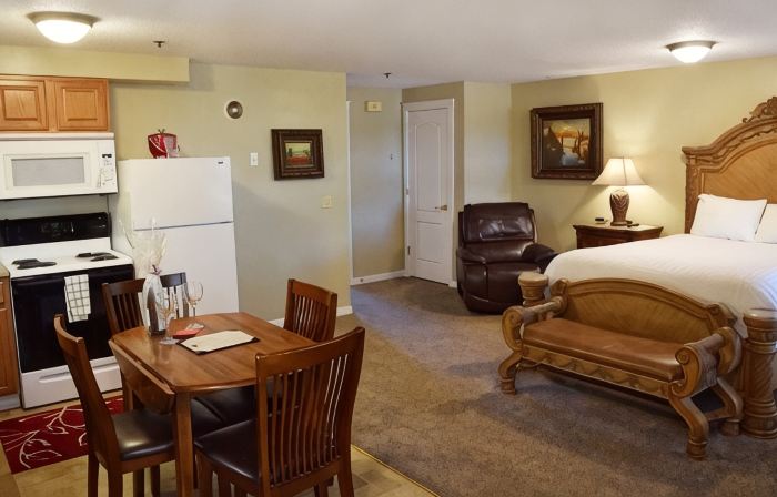 Silverton Inn & Suites