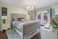 Fire Pit & Hot Tub Near Tempe Attractions - Private Pools