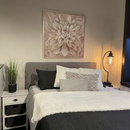 NEW, NEW, NEW!  Wabasha downtown studio113 Pembroke Ave Unit #102