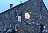 Henblas Hotel - Parkering