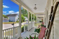 Fully Remodeled Home with Optional in-Law Apartment for Large Groups - 4-Star