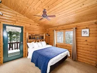 Authentic up North Log Cabin with Modern Comforts Hotels in Lutsen