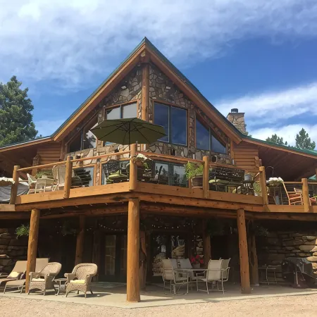 Family-Friendly, Very Private, Trout Pond, Hot Tub, 40 Acres In National Forest