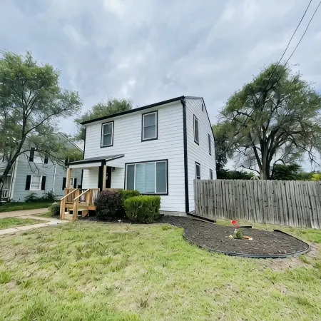 Cozy 3Br, Theater Room & FirepitNo Cleaning Fee!
