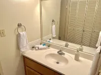 Incredible View in Hilo - Pool, A/C, #708