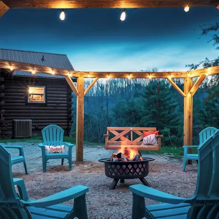 Red River Gorge Cabin with Hot Tub~AMAZING VIEW~Pool Table~Perfect for groups